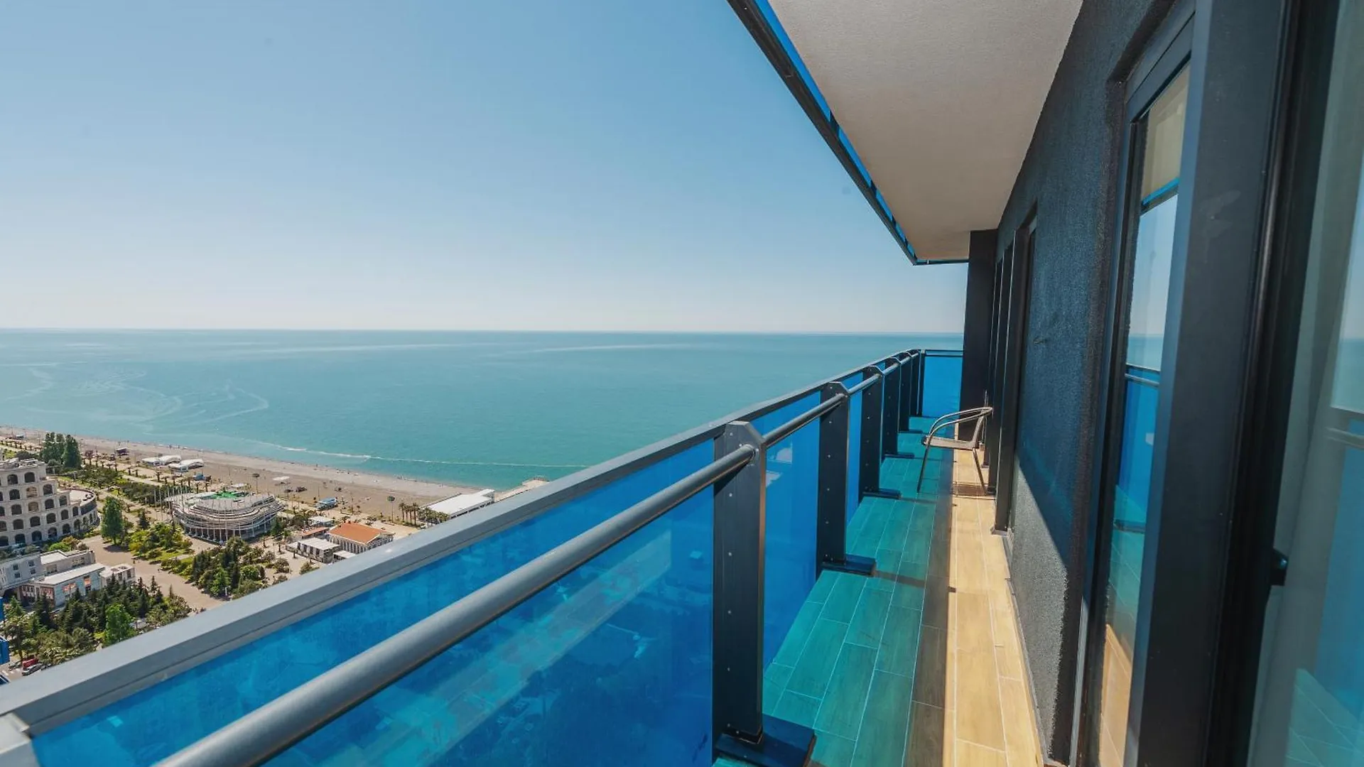 מלון באטומי Black Sea Luxury Towers