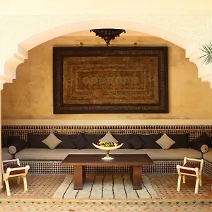 احجز هنا